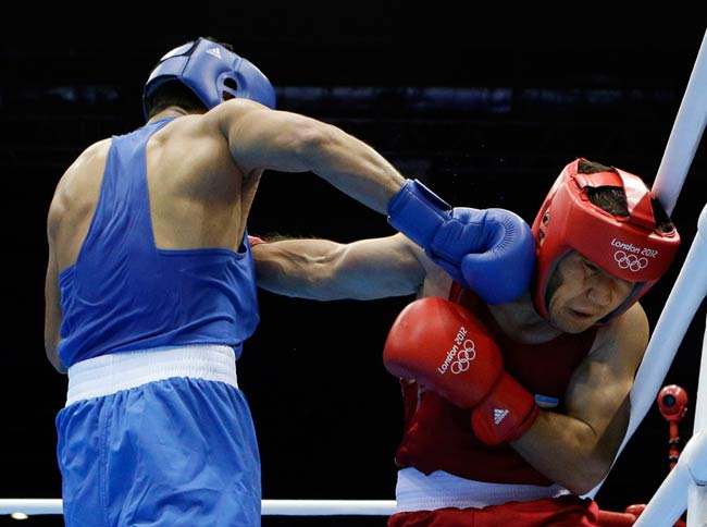 विजेन्‍दर ने किया निराश, टूटी पदक की आस