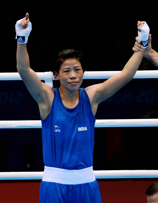 05 अगस्‍त 2012: तस्वीरों में दिनभर की अहम खबरें | पढ़ें