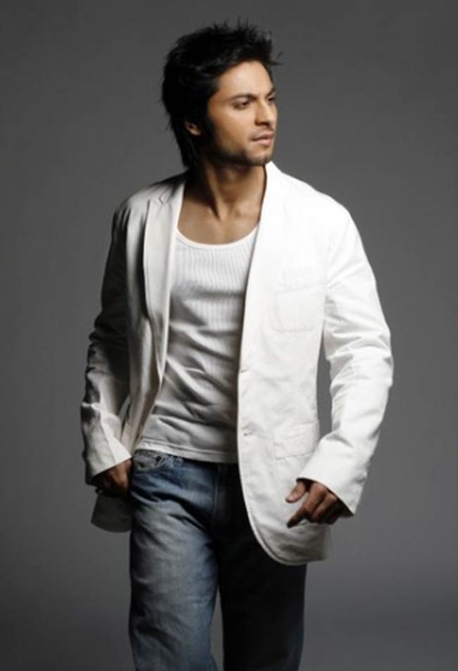 टीवी कलाकारों की रंगीनियां | ग्लैमर का तड़का