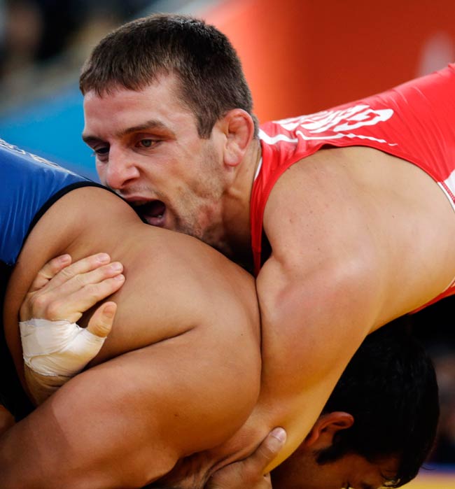 अमित और नरसिंह यादव दोनों ने किया निराश