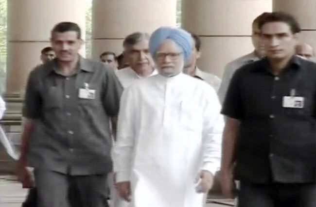 08 अगस्‍त 2012: तस्वीरों में दिनभर की अहम खबरें | पढ़ें