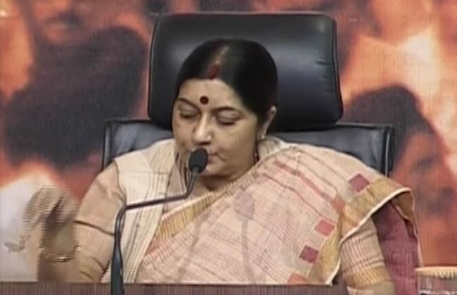 27 अगस्त 2012: तस्वीरों में दिनभर की अहम खबरें | पढ़ें