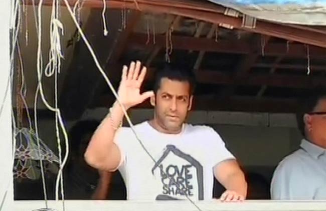 20 अगस्त 2012: तस्वीरों में दिनभर की बड़ी खबरें | पढ़ें