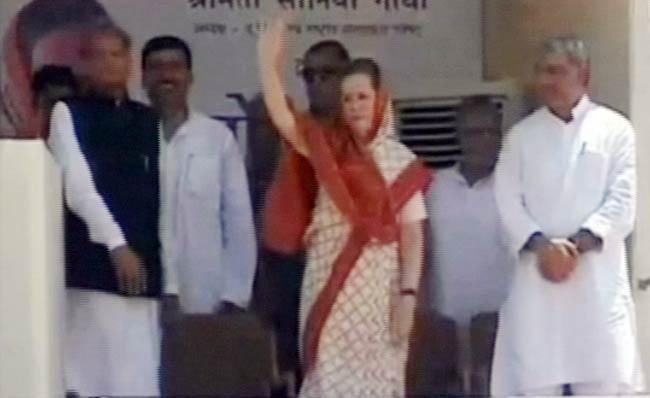 30 अगस्त 2012: तस्वीरों में दिनभर की अहम खबरें | फोटो