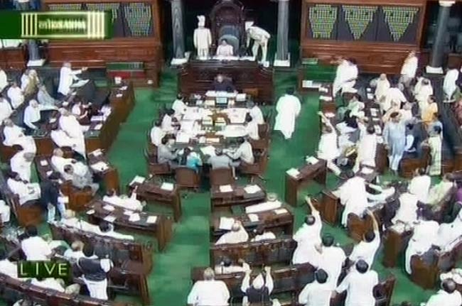 22 अगस्त 2012: तस्वीरों में दिनभर की अहम खबरें | पढ़ें