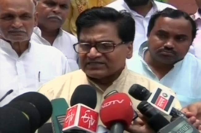 22 अगस्त 2012: तस्वीरों में दिनभर की अहम खबरें | पढ़ें