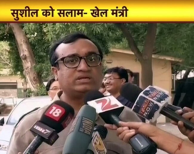 12 अगस्त 2012: तस्वीरों में दिनभर की अहम खबरें | पढ़ें