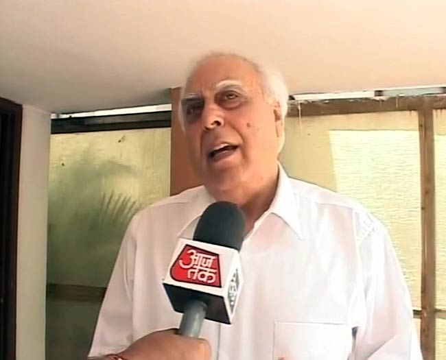 03 अगस्‍त 2012: तस्वीरों में दिनभर की अहम खबरें | पढ़ें