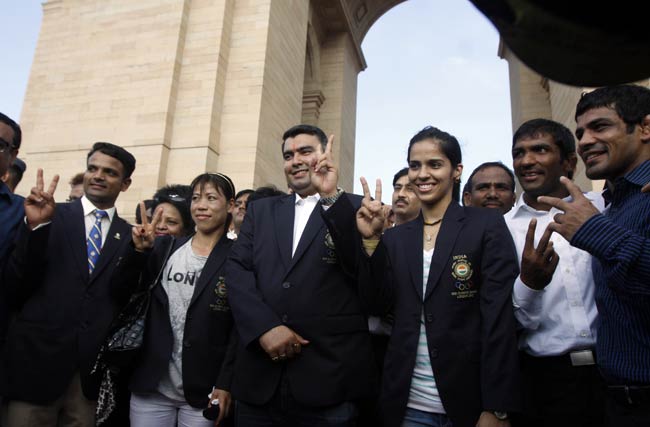 खेल मंत्रालय ने ओलंपिक पदक विजेताओं को किया सम्‍मानित