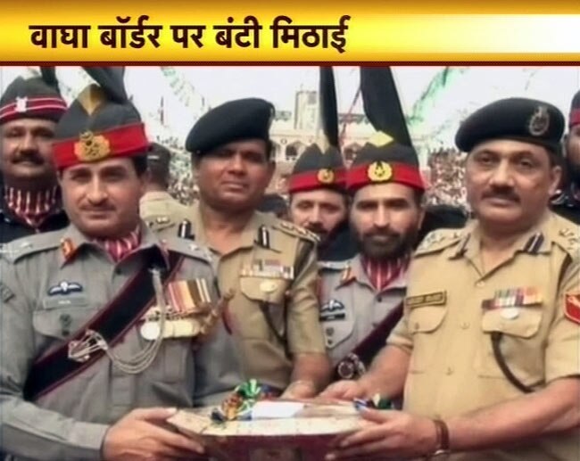 14 अगस्त 2012: तस्वीरों में दिनभर की अहम खबरें | पढ़ें