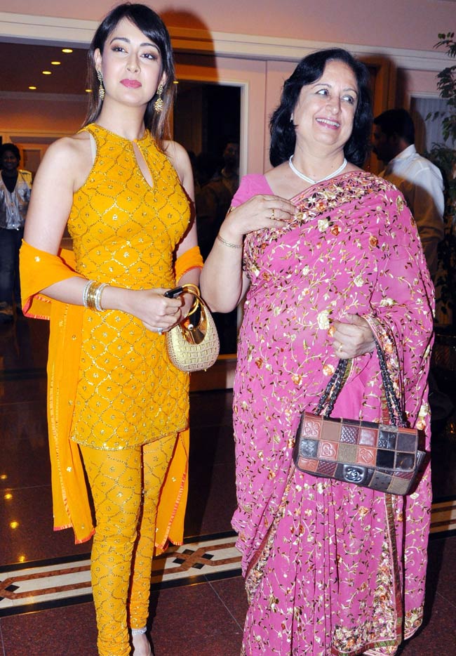 प्रीति झंगियानी को जन्मदिन की शुभकामनाएं