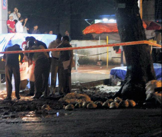 4 धमाकों से सहमा पुणे, अलर्ट जारी