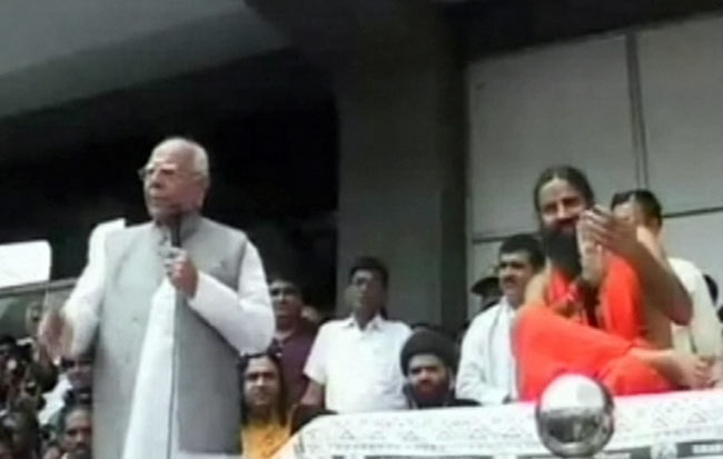 14 अगस्त 2012: तस्वीरों में दिनभर की अहम खबरें | पढ़ें