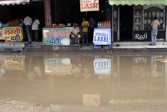 जयपुर में भारी बारिश, शहर हुआ पानी-पानी