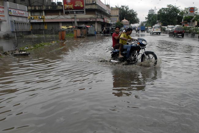 जयपुर में भारी बारिश, शहर हुआ पानी-पानी