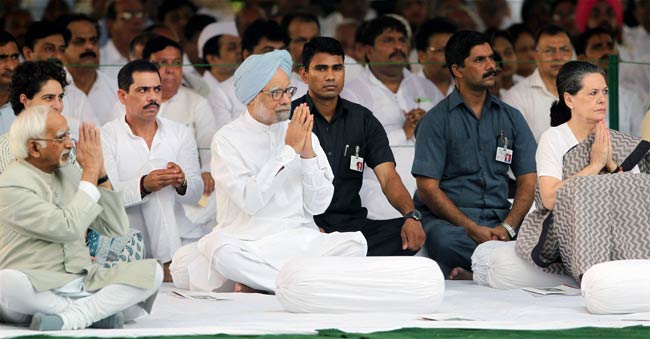 देश ने राजीव गांधी को याद किया