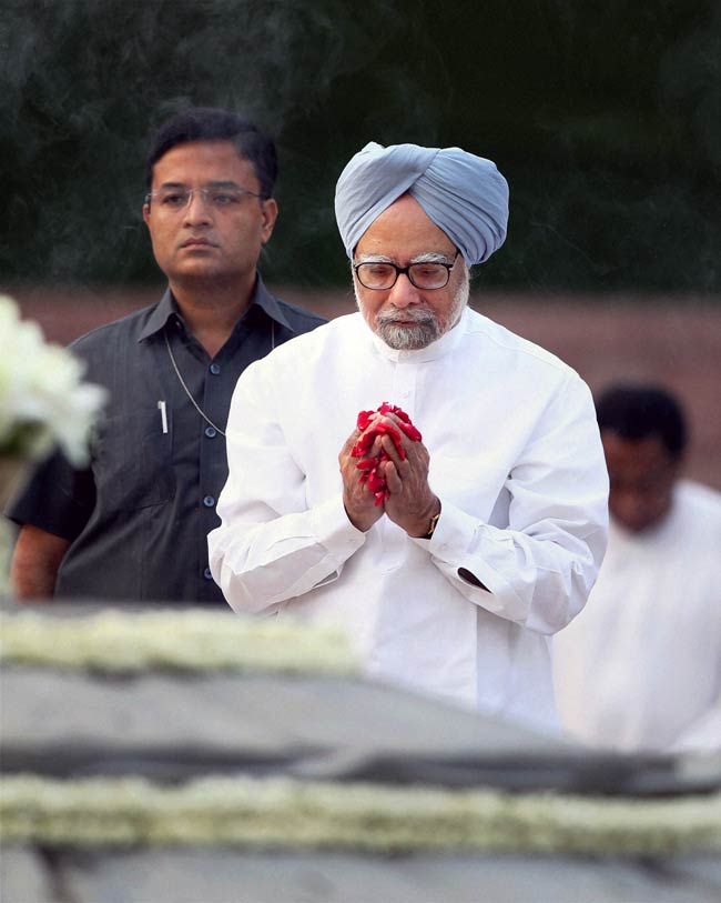 देश ने राजीव गांधी को याद किया