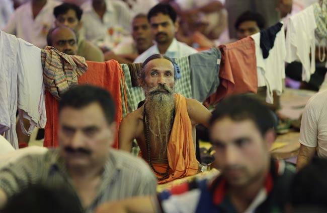 बाबा रामदेव ने दी PM को नसीहत | आंदोलन का पहला दिन