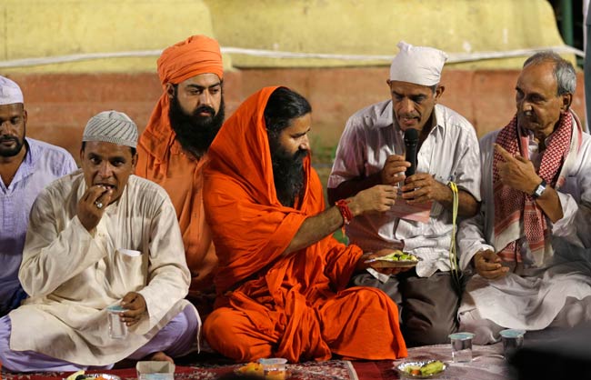 10 अगस्‍त 2012: तस्वीरों में दिनभर की अहम खबरें | पढ़ें