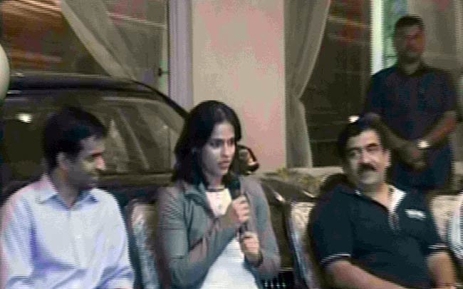 19 अगस्त 2012: तस्वीरों में दिनभर की बड़ी खबरें | पढ़ें