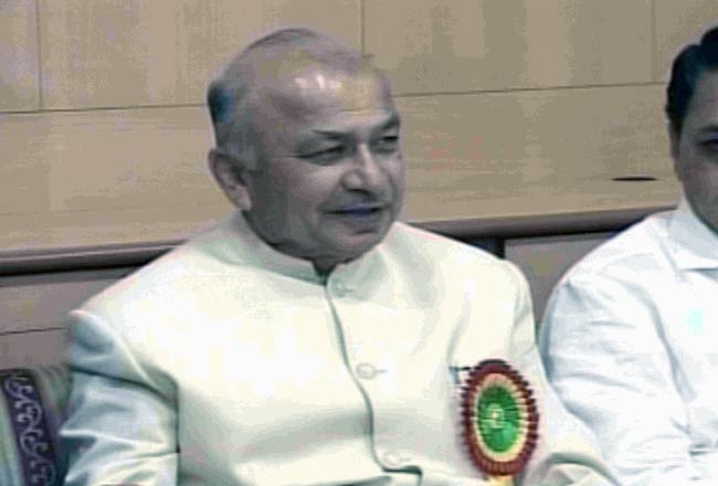 19 अगस्त 2012: तस्वीरों में दिनभर की बड़ी खबरें | पढ़ें