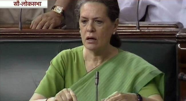 ...जब आडवाणी के बयान पर आक्रामक हुईं सोनिया