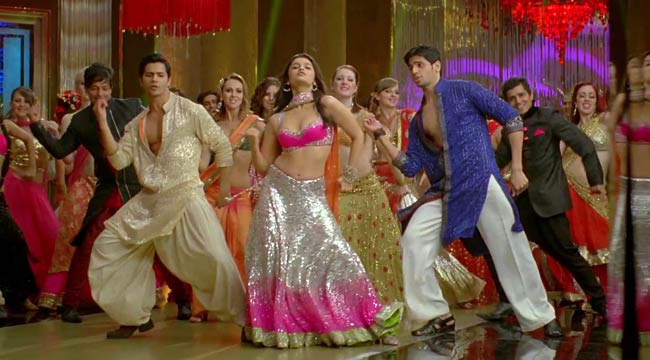 'स्टूडेंट ऑफ द ईयर' का फर्स्ट लुक | बॉलीवुड की हसीन परियां