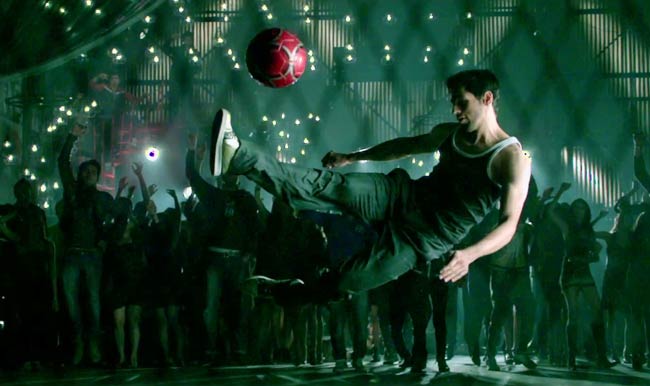 'स्टूडेंट ऑफ द ईयर' का फर्स्ट लुक | बॉलीवुड की हसीन परियां