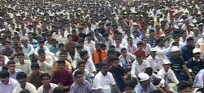 तस्वीरों में देखें मुंबई हिंसा के विरोध में MNS की रैली