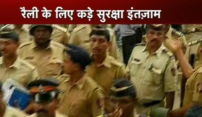 तस्वीरों में देखें मुंबई हिंसा के विरोध में MNS की रैली