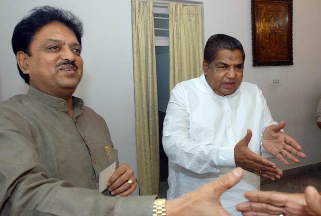 विलासराव देशमुख का निधन | किसने क्‍या कहा?