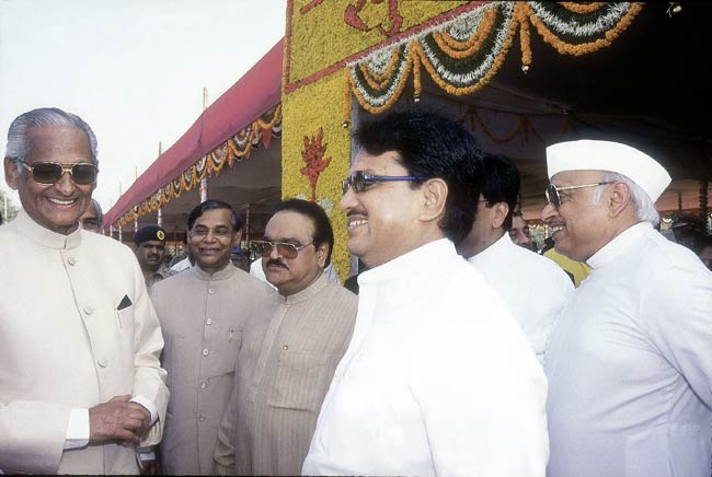 विलासराव देशमुख का निधन | किसने क्‍या कहा?