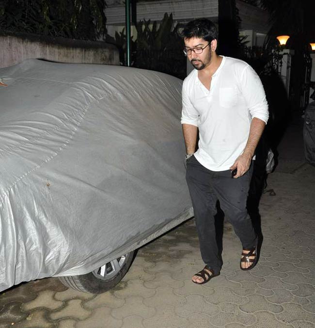 रणबीर की बर्थ-डे पार्टी में सितारों का जमघट | 30 के रणबीर