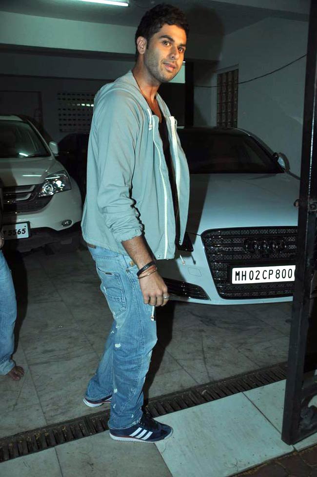 रणबीर की बर्थ-डे पार्टी में सितारों का जमघट | 30 के रणबीर