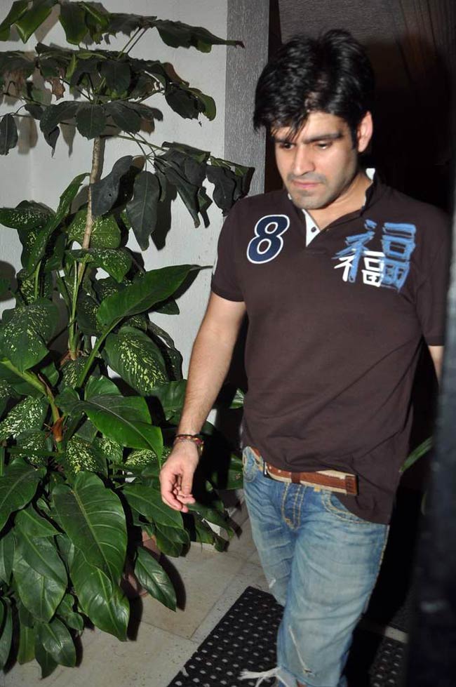 रणबीर की बर्थ-डे पार्टी में सितारों का जमघट | 30 के रणबीर