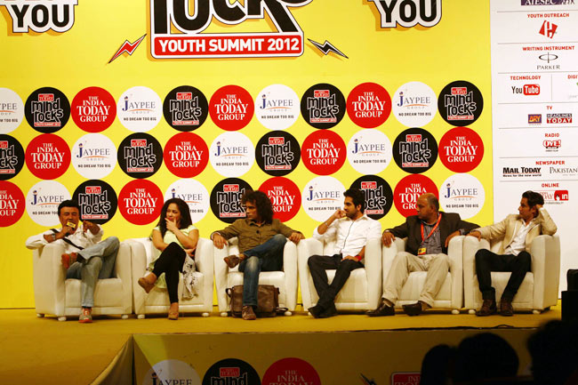 तस्‍वीरों में बीते सप्‍ताह की धमाकेदार खबरें...