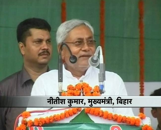 तस्‍वीरों में बीते सप्‍ताह की बहुचर्चित खबरें...