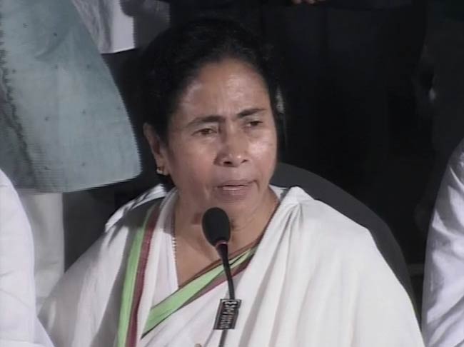 तस्‍वीरों में बीते सप्‍ताह की बहुचर्चित खबरें...