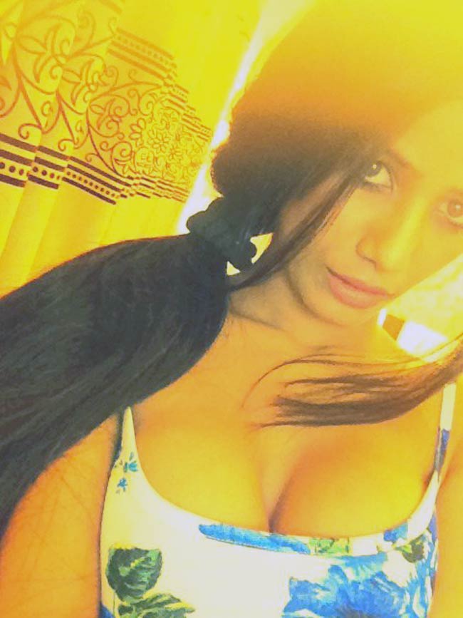 पूनम पांडे का Hot 'गुड मॉर्निंग'... | पूनम पांडे