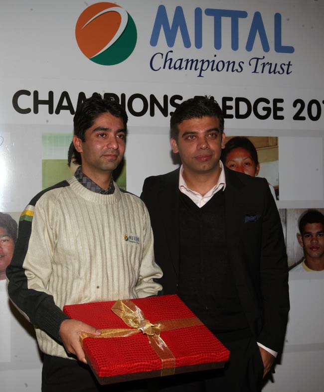 ओलंपिक में देश के एकमात्र गोल्ड मेडलिस्ट अभिनव बिंद्रा