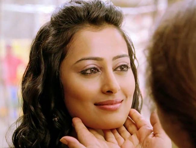 'अजब गजब लव' का फर्स्ट लुक  | दक्षिण का जलवा