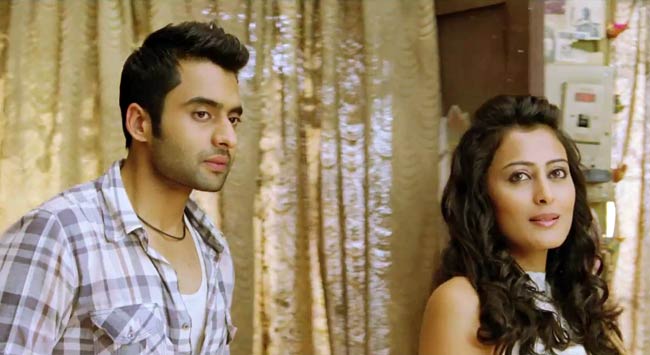 'अजब गजब लव' का फर्स्ट लुक  | दक्षिण का जलवा