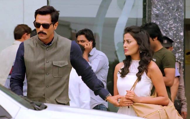 'अजब गजब लव' का फर्स्ट लुक  | दक्षिण का जलवा