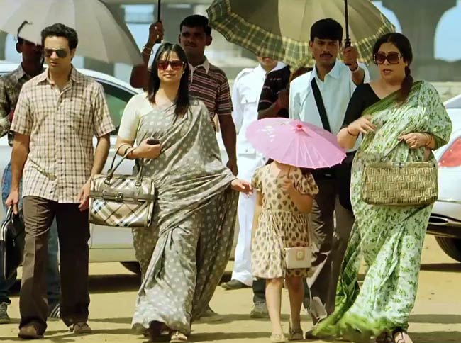 'अजब गजब लव' का फर्स्ट लुक  | दक्षिण का जलवा