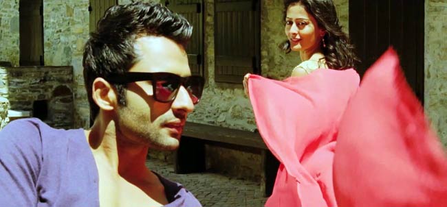 'अजब गजब लव' का फर्स्ट लुक  | दक्षिण का जलवा