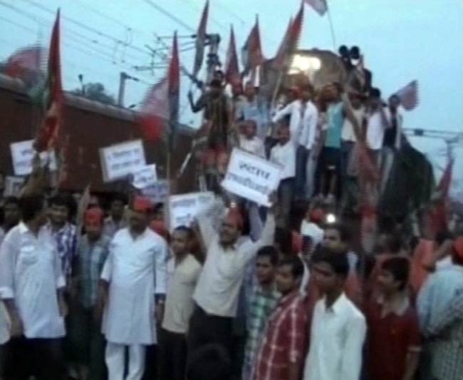 देशव्यापी बंद से अस्त-व्यस्त हुआ भारत