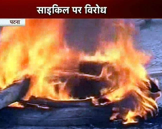 देशव्यापी बंद से अस्त-व्यस्त हुआ भारत