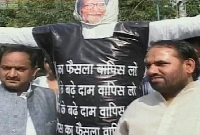 देशव्यापी बंद से अस्त-व्यस्त हुआ भारत