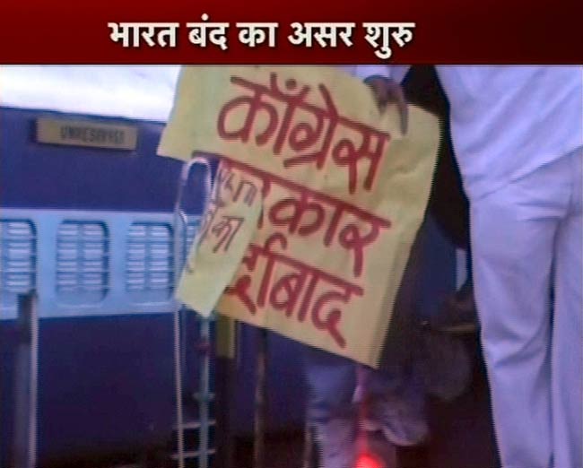 देशव्यापी बंद से अस्त-व्यस्त हुआ भारत