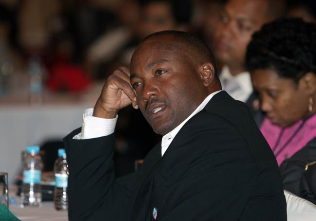 ब्रायन लारा की चाहत, दो साल और खेलें तेंदुलकर